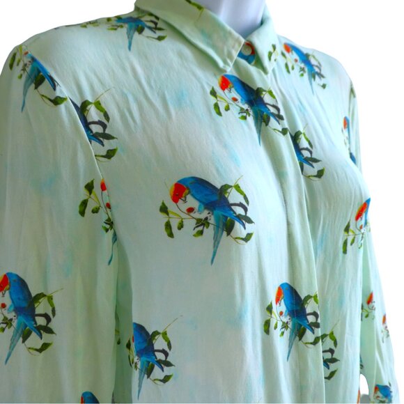 Alice + Olivia Tops - SiLK Alice + Olivia Parrot Shirt Mint Green Hidden Button Panel Collared Stretch